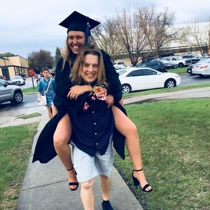 Meet your Posher, Alyssa